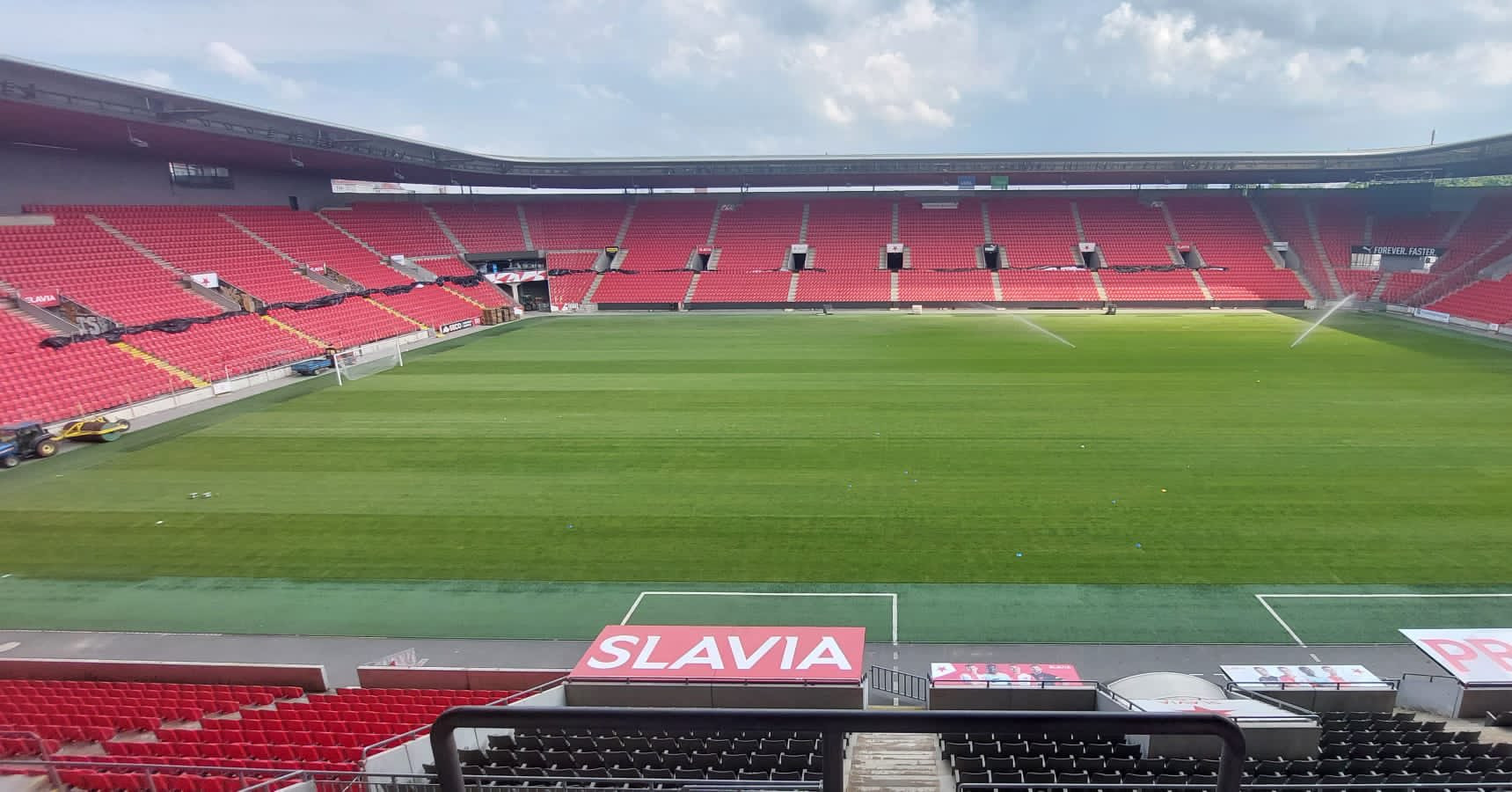 Slavia Dokon Ila Bleskovou V M Nu Tr Vn Ku Na Stadionu V Edenu