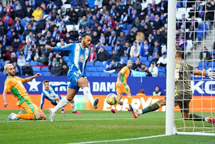 El Derbi Barcelonés: Espanyol hostí Barcelonu